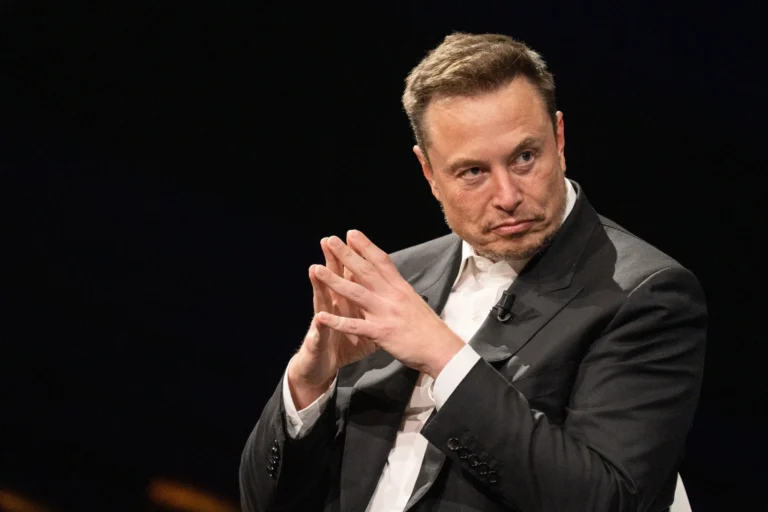 Petição solicitando a revogação de cidadania canadense de Elon Musk tem 230 mil assinatura