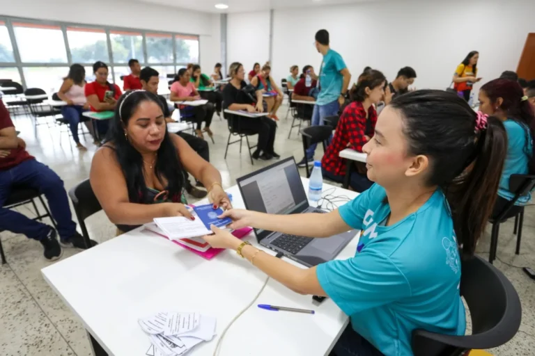 Mais de 160 vagas de emprego estão disponíveis em Manaus