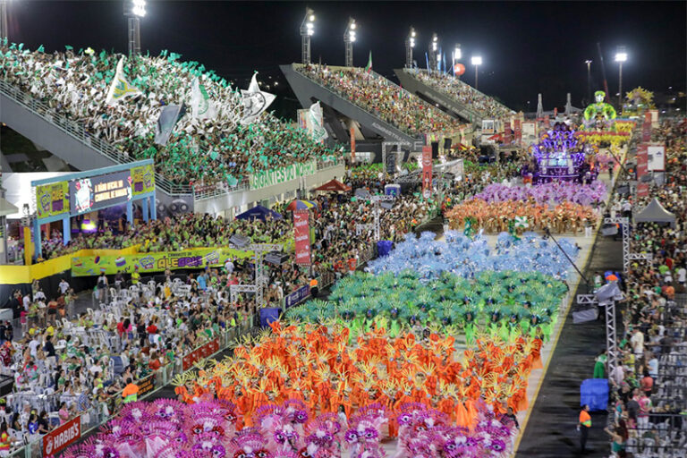 Carnaval de Manaus: Escolas de samba sorteiam prêmios para atrair público