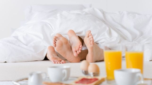 Café da manhã: médica revela por que você deve fazer sexo ao acordar