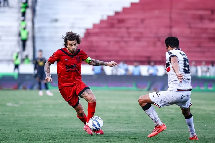 Ceará vence o Fortaleza nos pênaltis no campeonato cearense