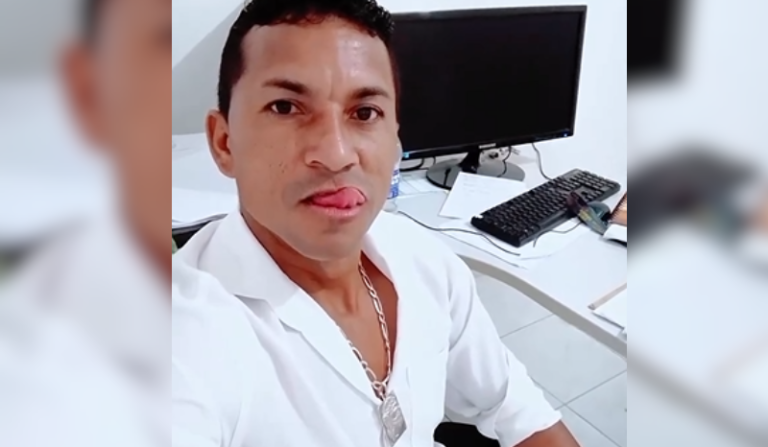 Secretário de agricultura se pronuncia após vídeo sensualizando em gabinete