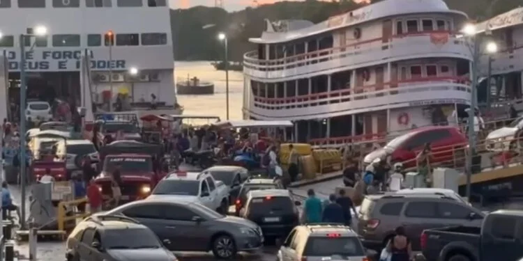 A menos de 10 dias do Festival de Parintins, Ilha já vive clima de festa e desafios com fluxo de turistas