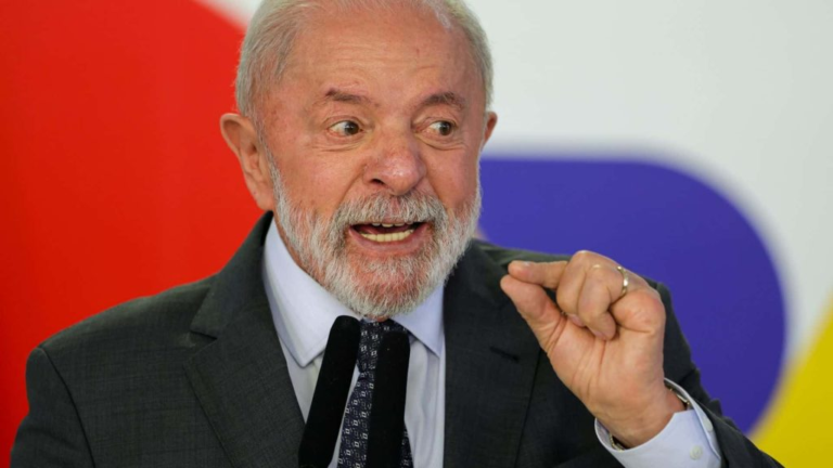 Jornal americano aponta alinhamento de Lula com China e Cuba para influenciar eleição na OEA