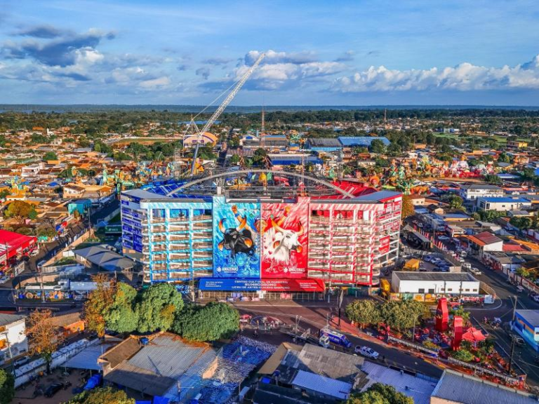 Divulgada a lista oficial de jurados do Festival de Parintins 2025